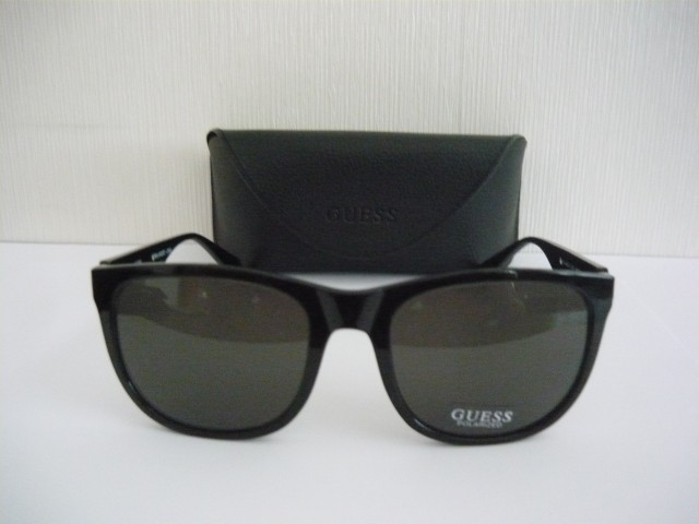Guess Sunglasses GU4000-D 5605D