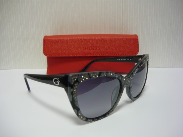 Guess Sunglasses GU7438 05B 54
