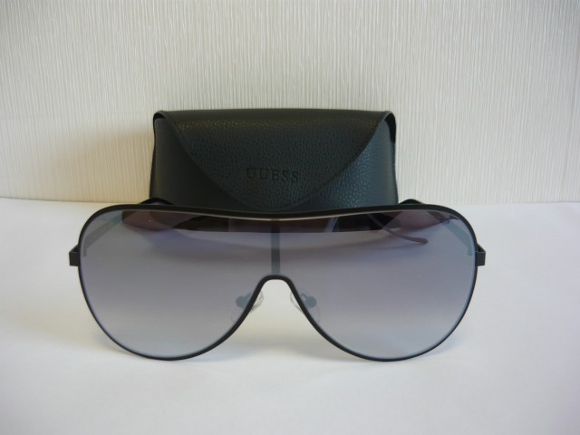 Guess Sunglasses GU5200 02C 00
